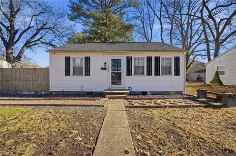 5912 Andrew Pl, Newport News, VA 23605