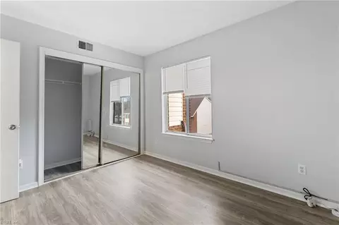 Bedroom - 220 Pacific Dr #2, Hampton, VA 23666 photo 1 of 3