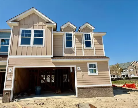 709 Flatrock Ln, Chesapeake, VA 23320