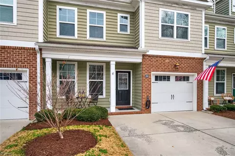 1008 Parish Turn Ct #34, Virginia Beach, VA 23455