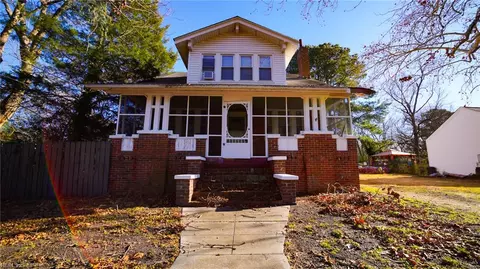 3833 Turnpike Rd, Portsmouth, VA 23701