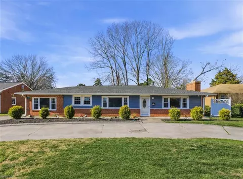 385 Woodland Rd, Hampton, VA 23669