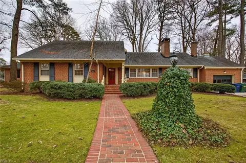 409 Forest Hill Cres, Suffolk, VA 23434