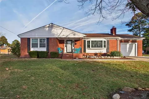 26 Kenwood Dr, Hampton, VA 23666