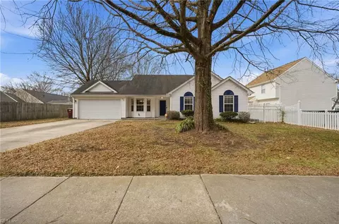 612 Oak Grove Rd, Chesapeake, VA 23320