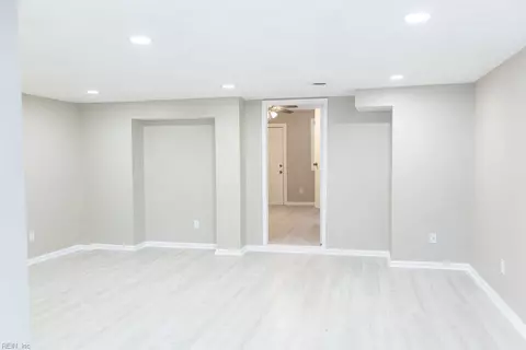 1203 Curie Ct, Norfolk, VA 23513