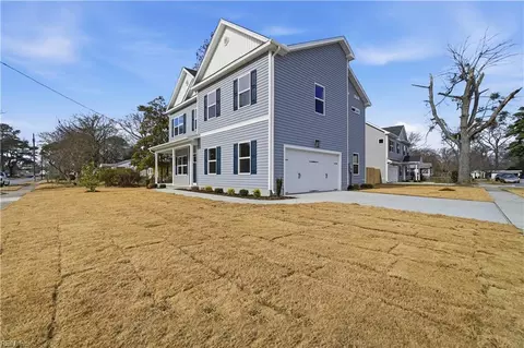 880 Alma Dr, Norfolk, VA 23518