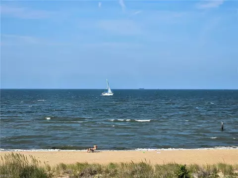 600 W Ocean View Ave #C, Norfolk, VA 23503
