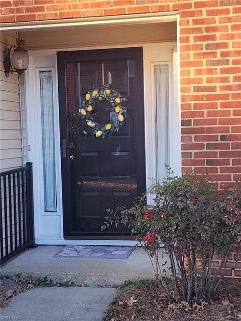 1513 Stonemoss Ct, Virginia Beach, VA 23462