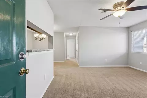 12619 Daybreak Cir, Newport News, VA 23602