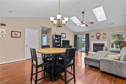 159 Hidden Lake Pl, Newport News, VA 23602