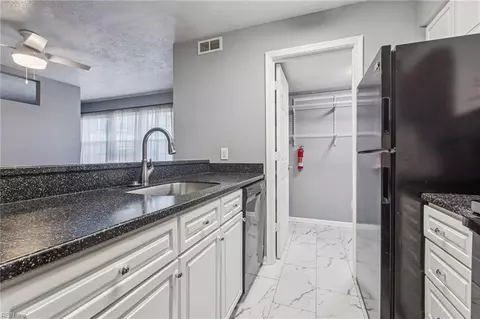 Other - 17 Cape Dorey Dr #3A, Hampton, VA 23666 photo 5 of 10