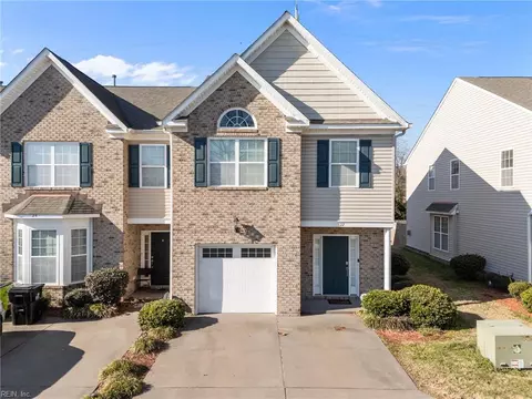 22 Rutland Dr, Hampton, VA 23666
