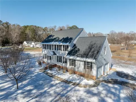 1 Croaker Cir, Williamsburg, VA 23188