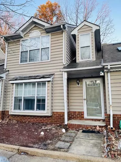 6 Hawthorn Pl, Hampton, VA 23666