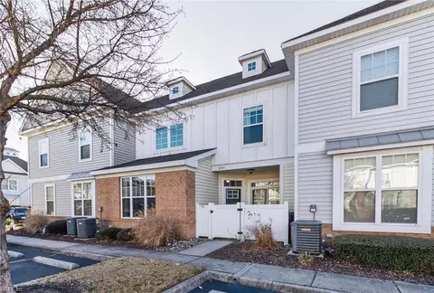 4141 Mariners Point Rd, Norfolk, VA 23518