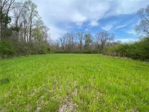 1916 Land Of Promise Rd, Chesapeake, VA 23322