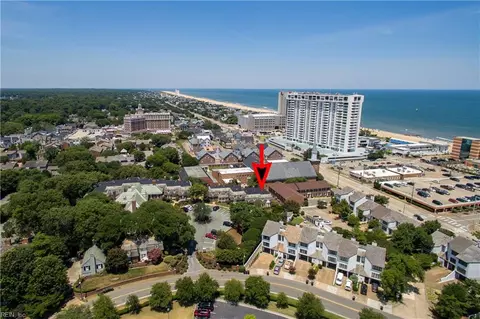 420 Linkhorn Dr #16, Virginia Beach, VA 23451