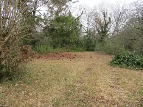 1212 Acredale Rd, Virginia Beach, VA 23464