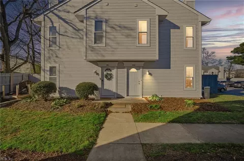 809 Zircon Ct, Virginia Beach, VA 23462