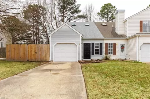 1224 Damyien Arch Arch, Chesapeake, VA 23320