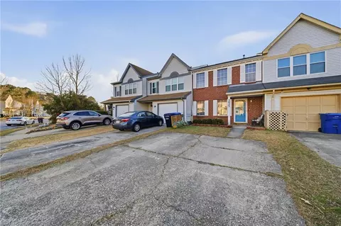 3823 Rica Dr, Virginia Beach, VA 23453