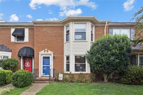 972 Colonial Meadows Way, Virginia Beach, VA 23454