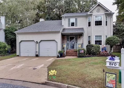810 Westgate Ct, Newport News, VA 23602