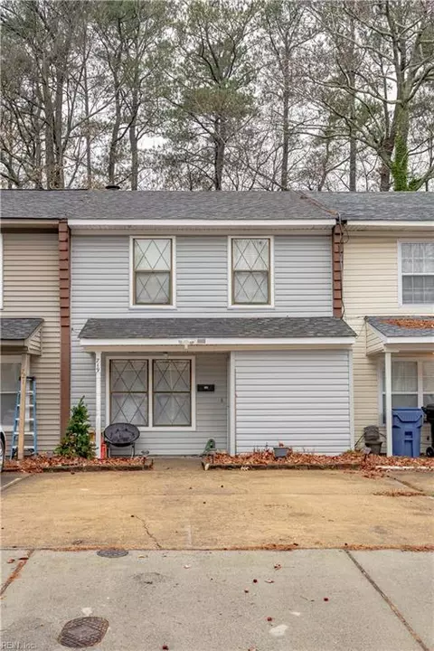 719 Taft Ave, Virginia Beach, VA 23452