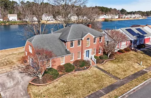 4108 Lakeview Dr, Chesapeake, VA 23323