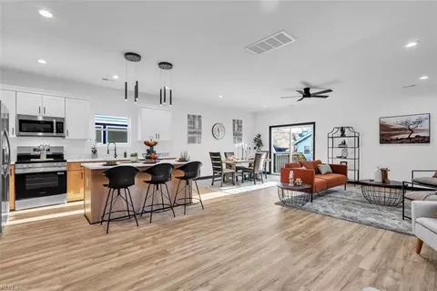 120 E Kelly Ave, Hampton, VA 23663