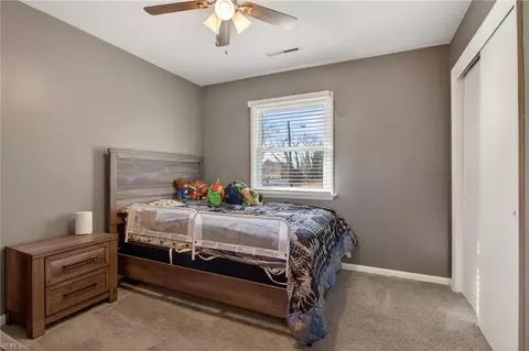 Bedroom - 304 Woodland Rd, Hampton, VA 23669 photo 4 of 4