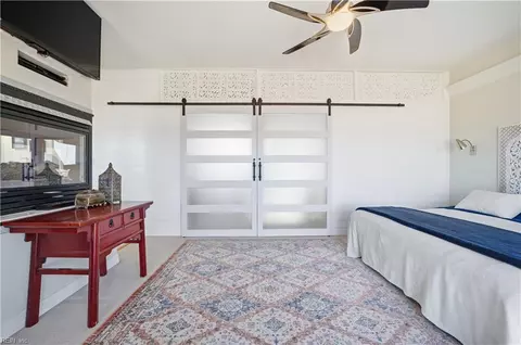 Bedroom - 22 Channel Ln, Hampton, VA 23664 photo 4 of 6