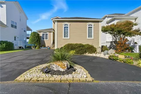 Exterior - 22 Channel Ln, Hampton, VA 23664 photo 11 of 11