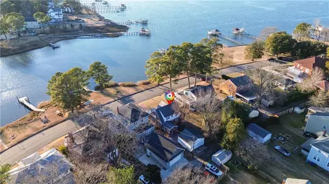 519 Riverside Dr, Portsmouth, VA 23707