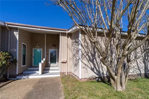 125 67th St, Virginia Beach, VA 23451
