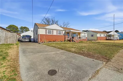 8038 Bowwood Ln, Norfolk, VA 23518