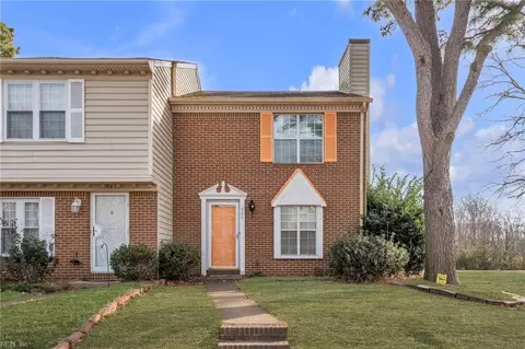 943 Still Harbor Cir, Chesapeake, VA 23320