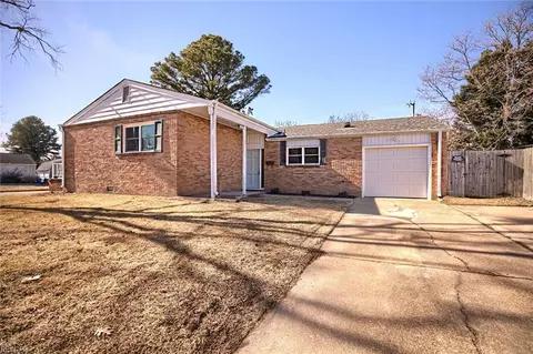 101 Waltham St, Hampton, VA 23666