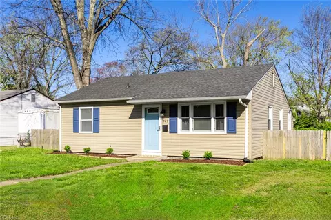 1923 Rawood Dr, Hampton, VA 23663
