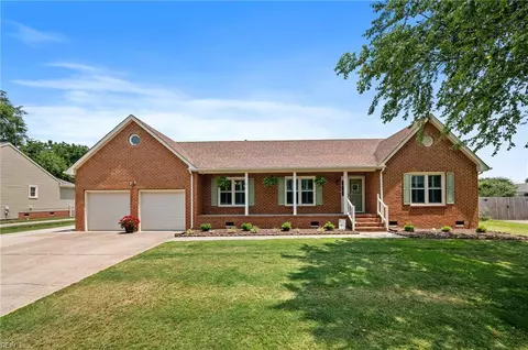 2714 Burning Tree Ln, Suffolk, VA 23435
