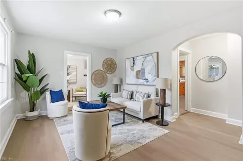 42 Chatham Rd, Portsmouth, VA 23702