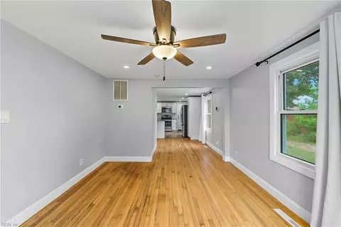 Living - 611 Delaware Ave, Hampton, VA 23661 photo 1 of 2