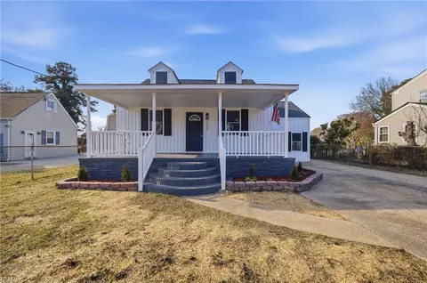 1123 Myrtle Ave, Chesapeake, VA 23325