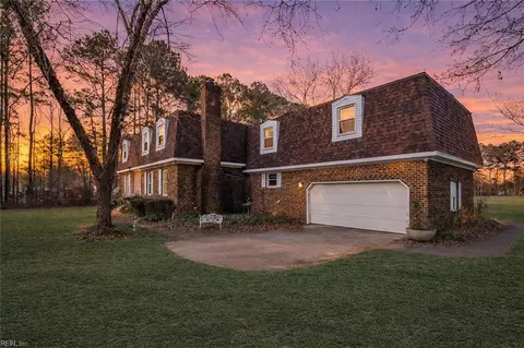 3132 Benefit Rd, Chesapeake, VA 23322