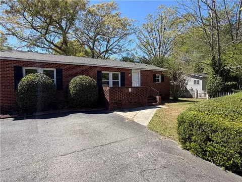 103 Briar Ln, Williamsburg, VA 23188