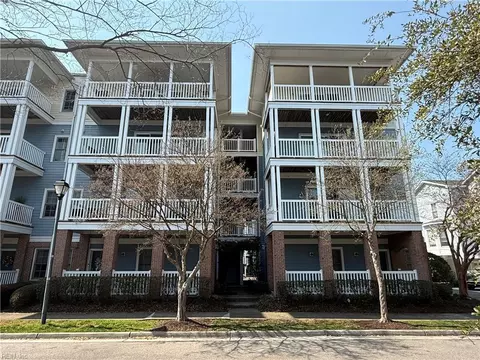 8333 N View Blvd, Norfolk, VA 23518