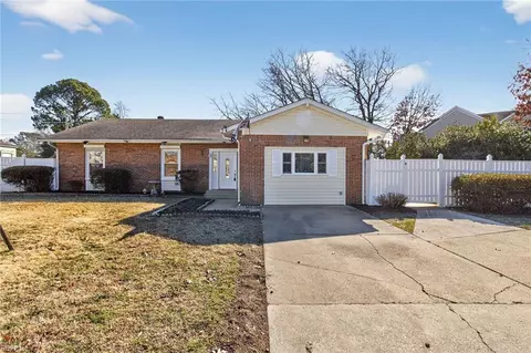 5149 Holly Farms Dr, Virginia Beach, VA 23462