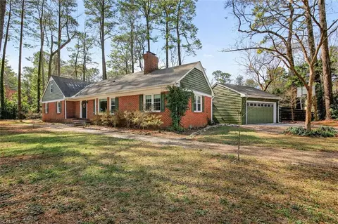 3501 Lynnwood Dr, Virginia Beach, VA 23452