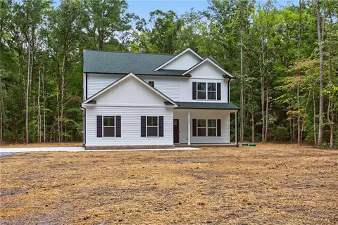 6469 Quaker Dr, Suffolk, VA 23437